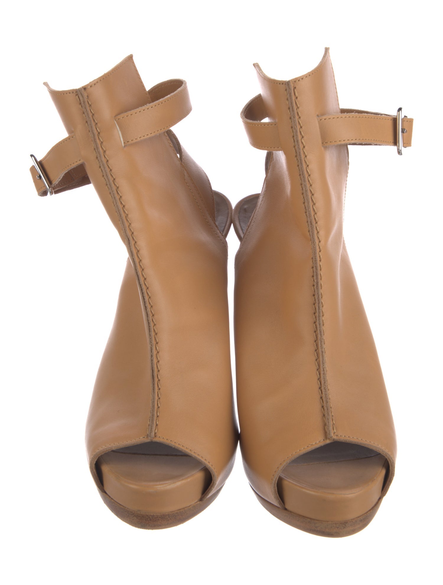 Hermès Leather Cutout Accent Slingback Pumps